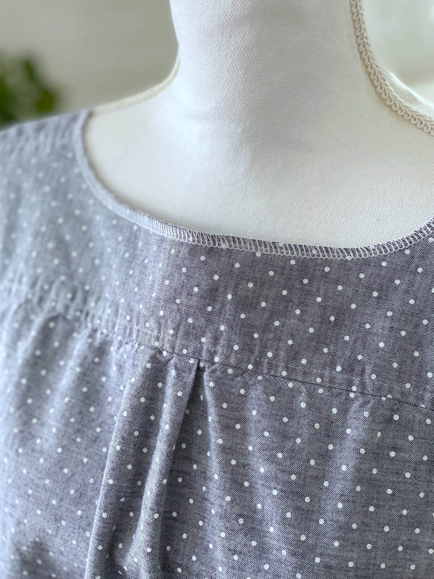 1925 Cross Back Apron - Cloudberry Dot (Women's Medium)