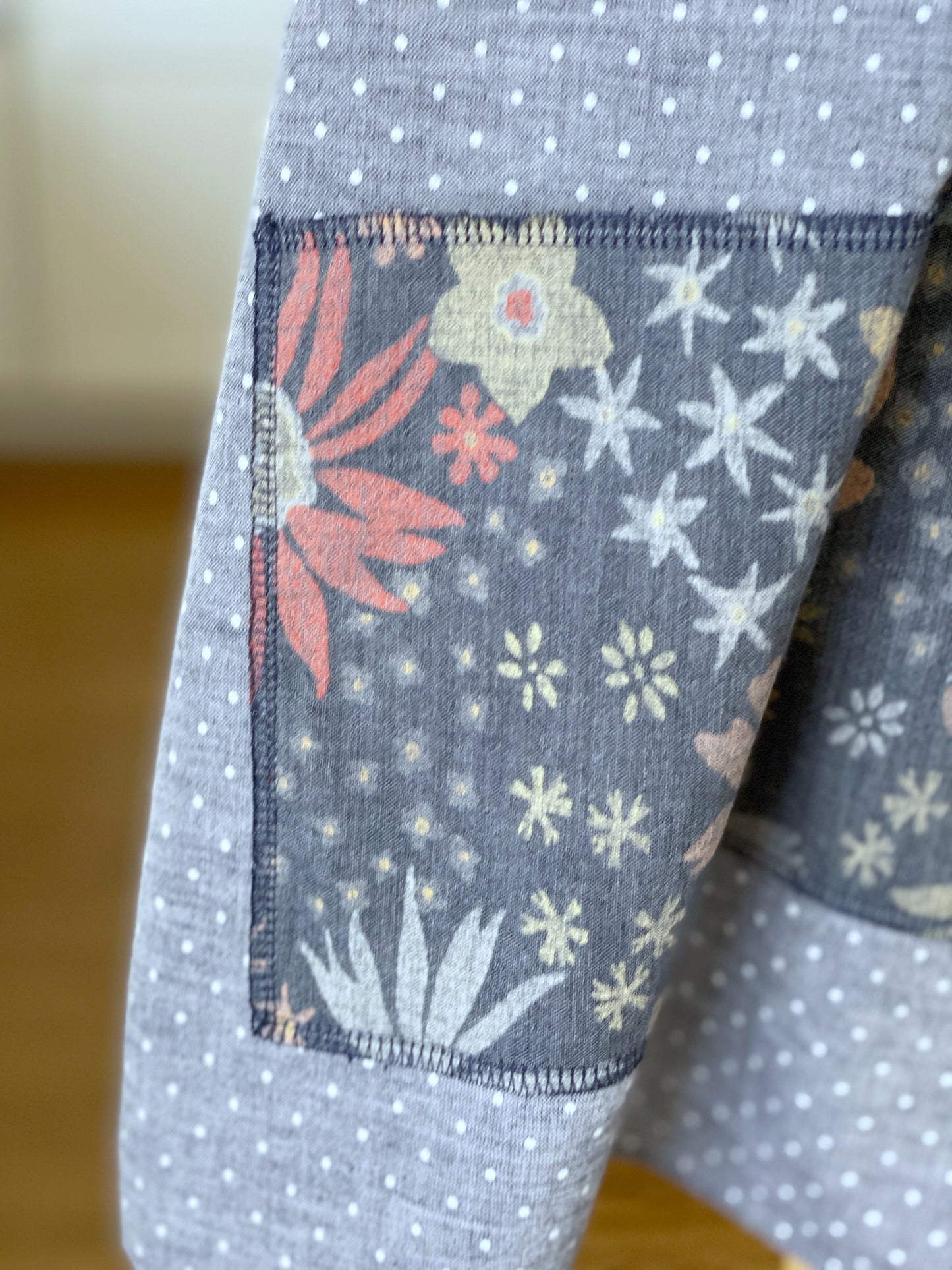 1925 Cross Back Apron - Cloudberry Dot (Women's Medium)