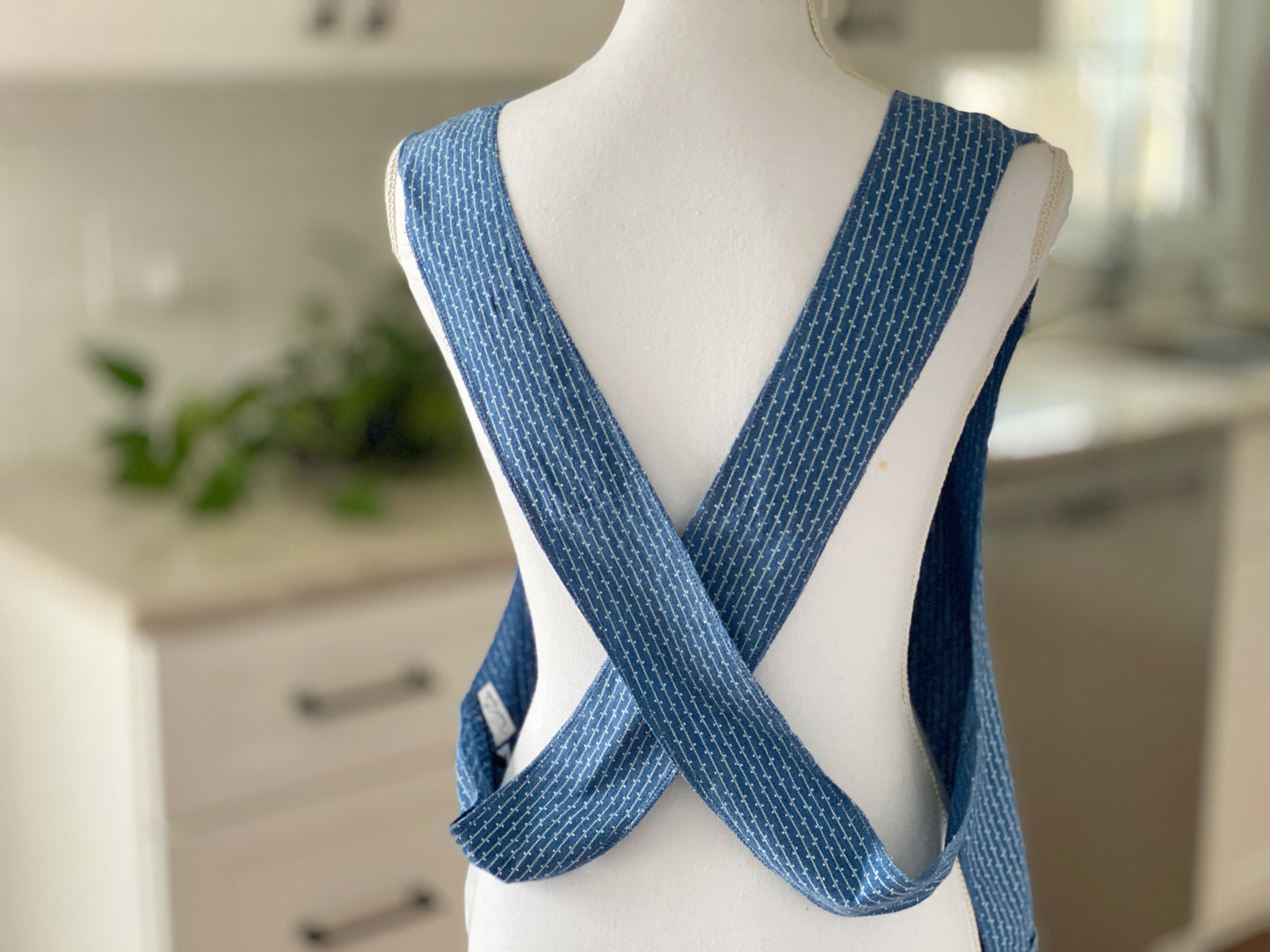 1925 Cross Back Apron - Milk & Denim (Women's Small)