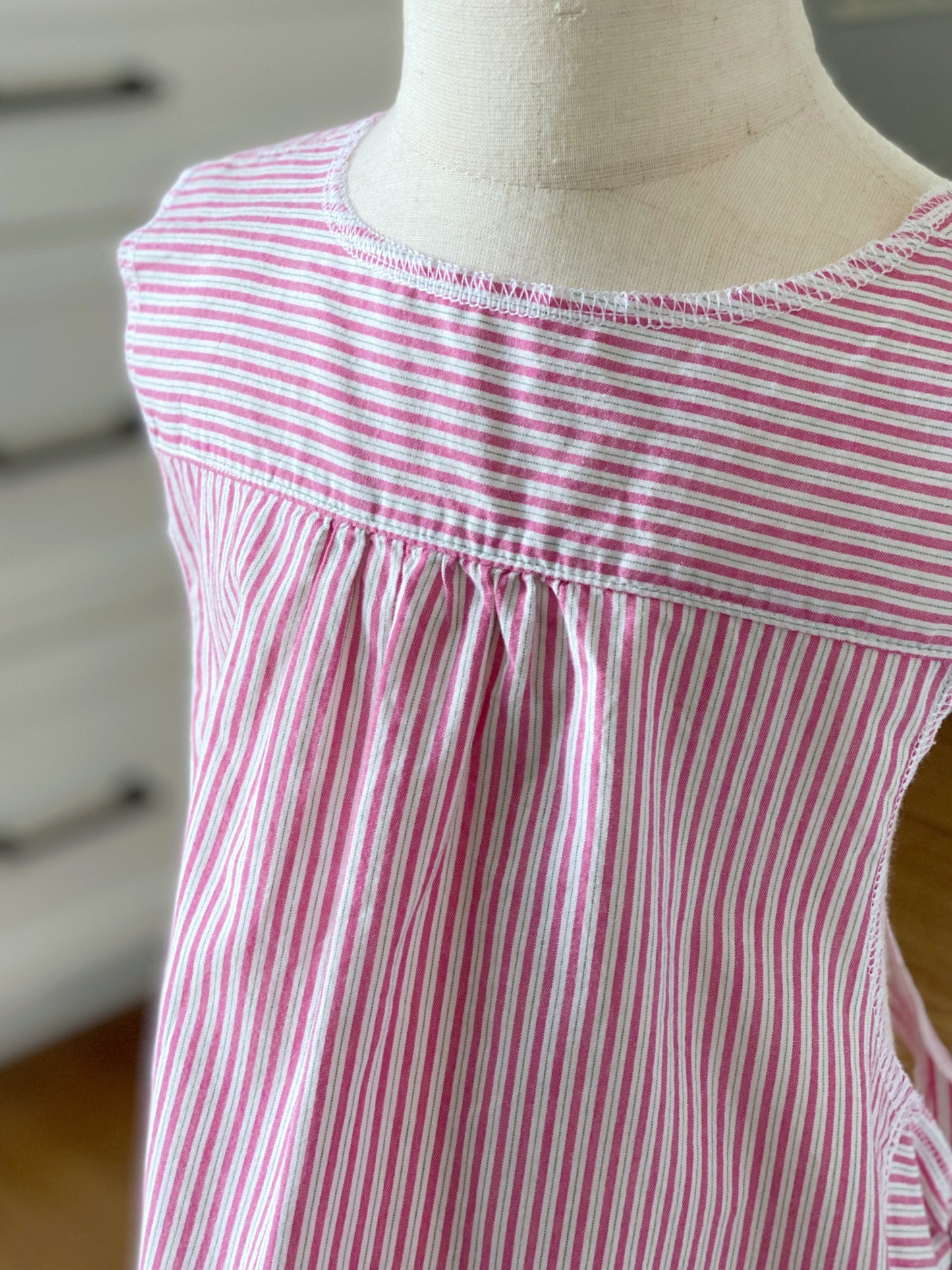 Girls' 1925 Cross Back Apron - Cotton Candy Whip (Size 4)