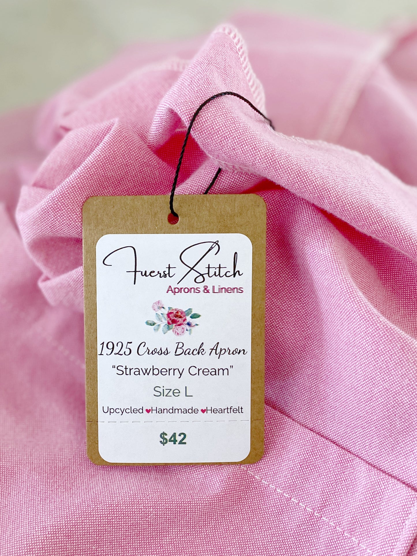 1925 Cross Back Apron - Strawberry Cream (Women's Large)