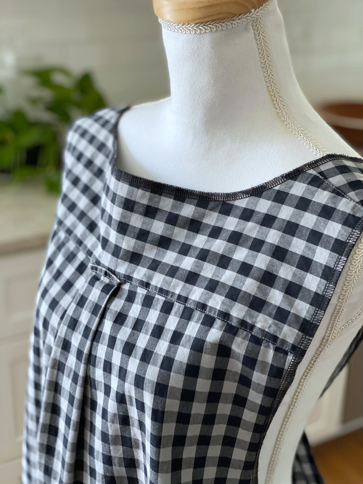 1925 Cross Back Apron - Smokehouse Charm (Women's Medium)