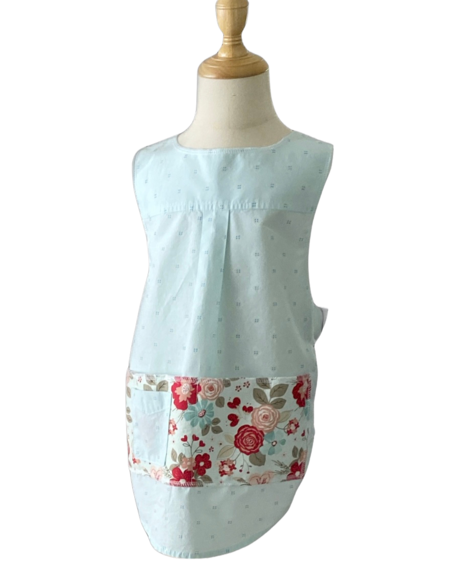 Girls' Aprons