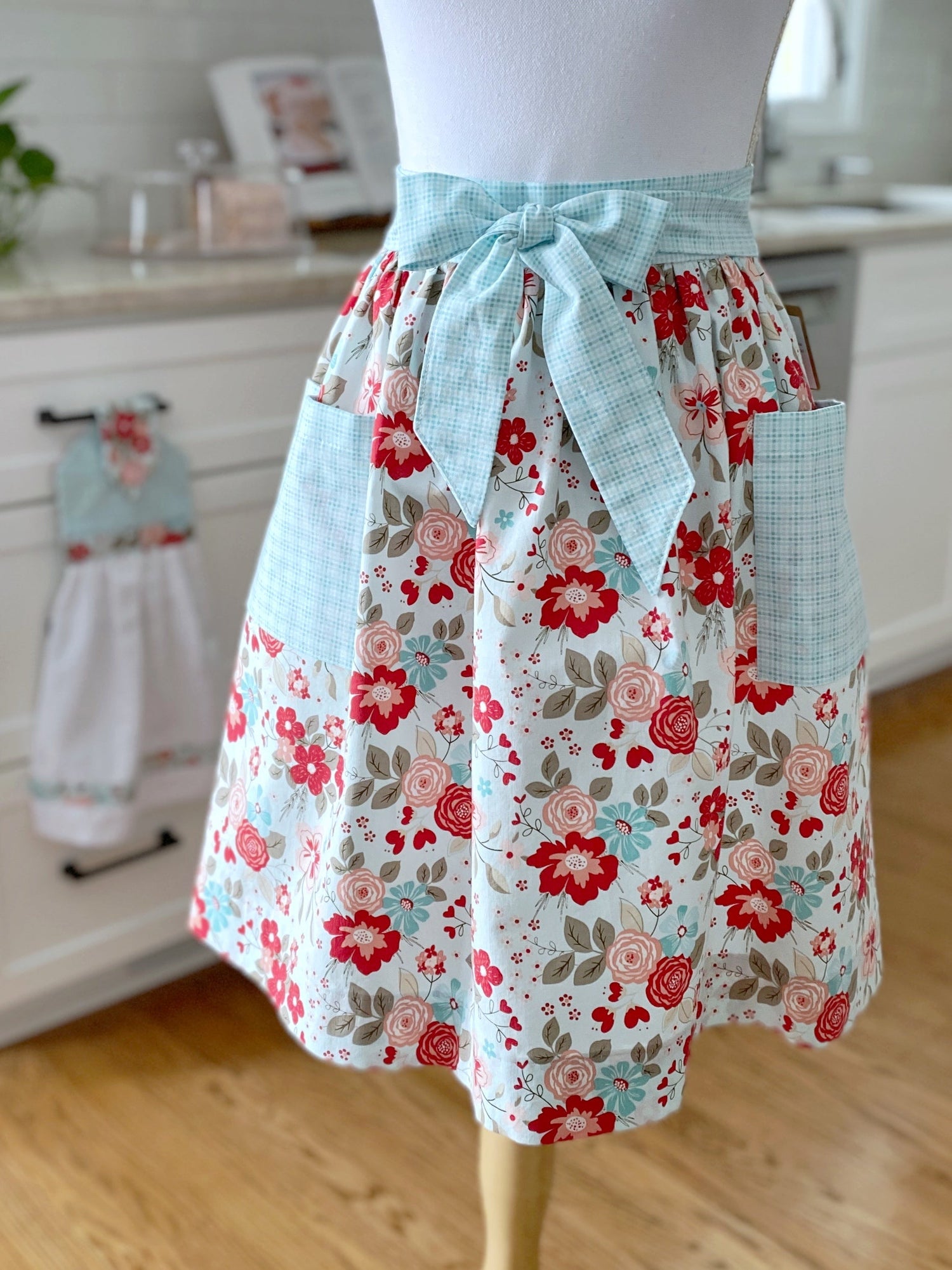 Gathered Waist Aprons