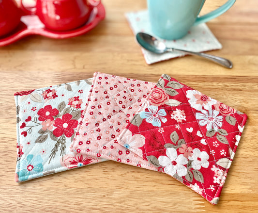 Quilted Mug Rugs (Set of 2) - Sweetheart Blooms