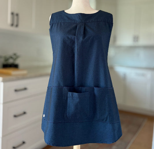 Midnight Garden Cross-Back Apron