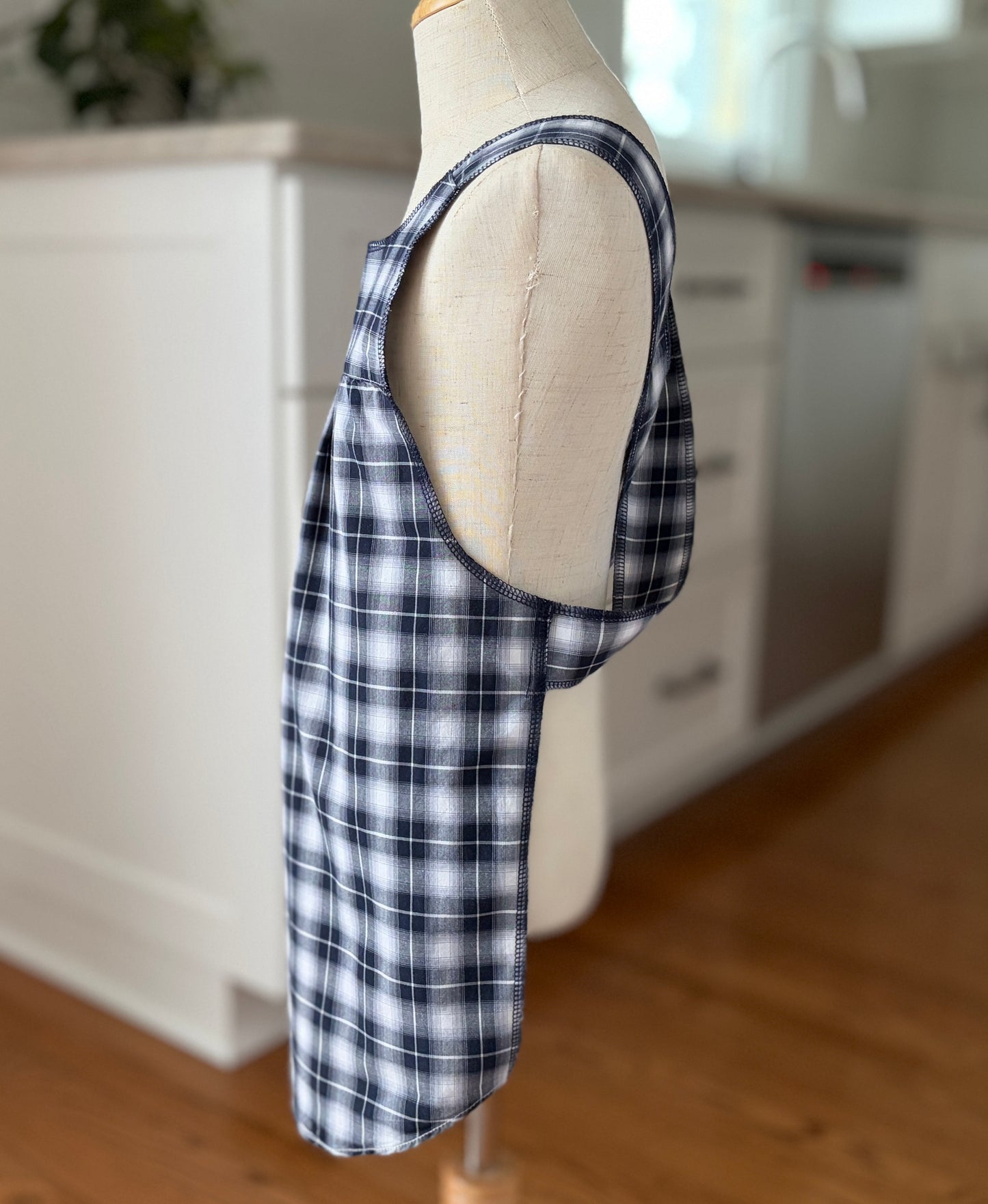 Midnight Plaid Cross-Back Apron - Girls'