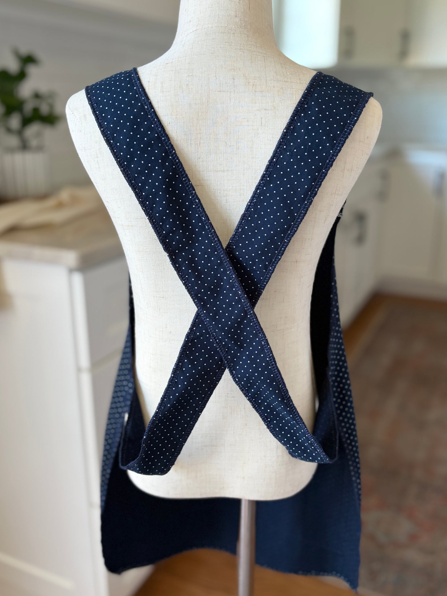 Deep Navy Cross-Back Apron - Girls'