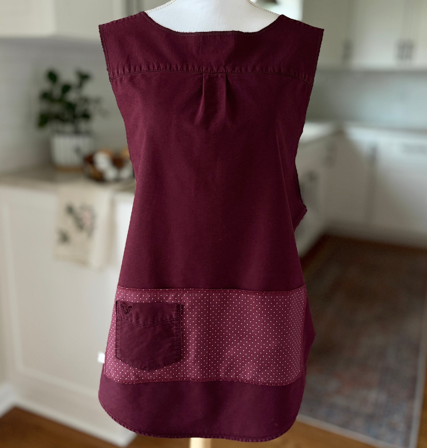 Mulled Wine Cross-Back Apron
