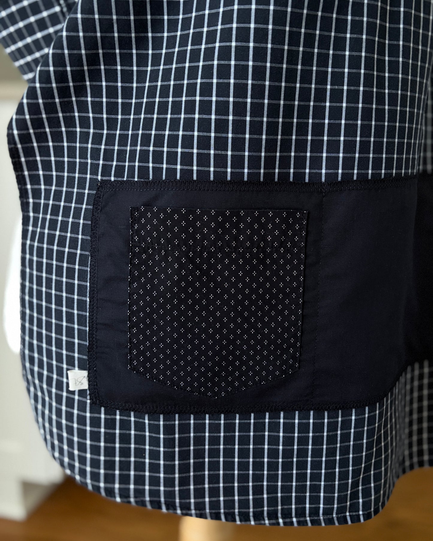 Windowpane Cross-Back Apron