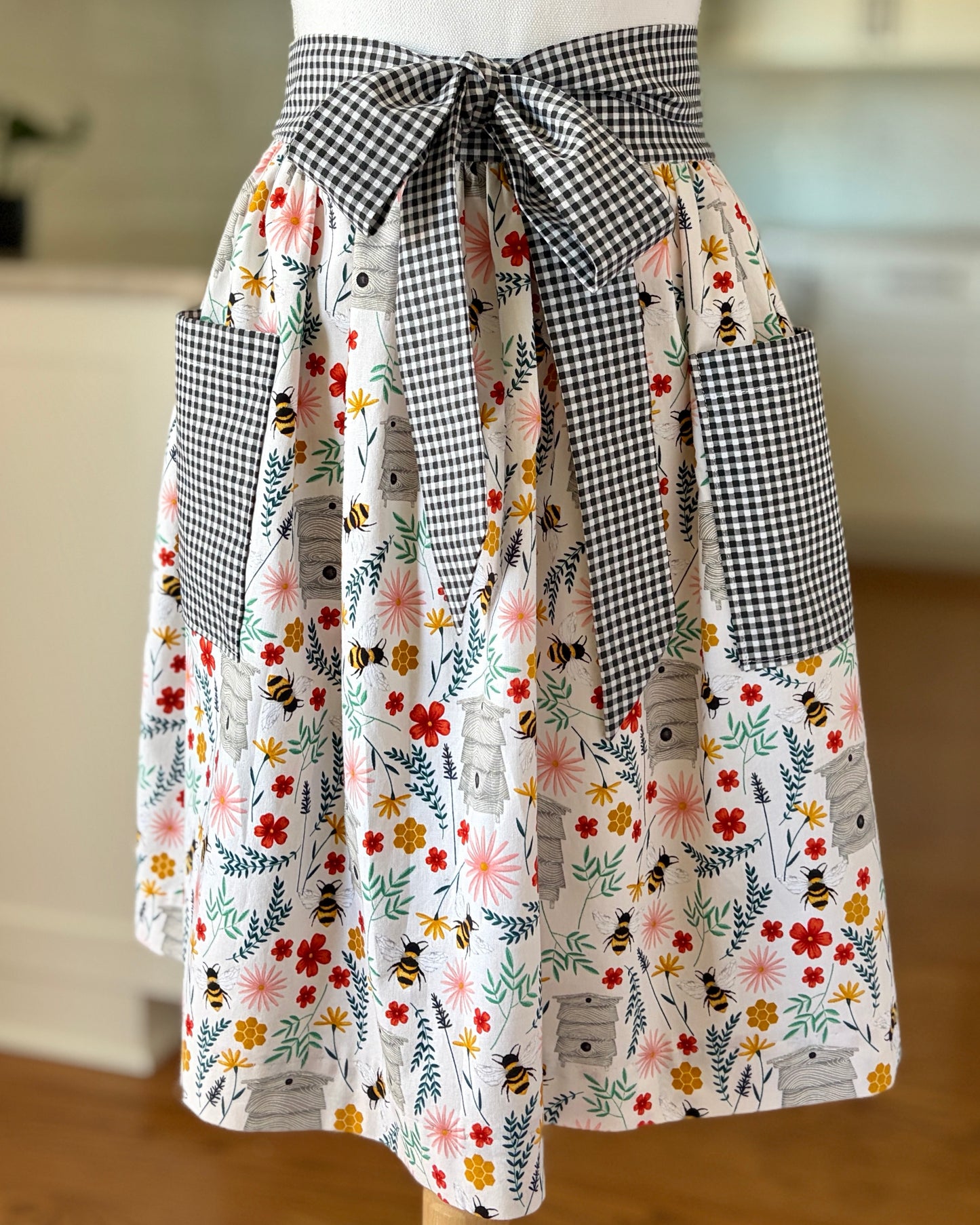 Honey Bee Meadow Waist Apron