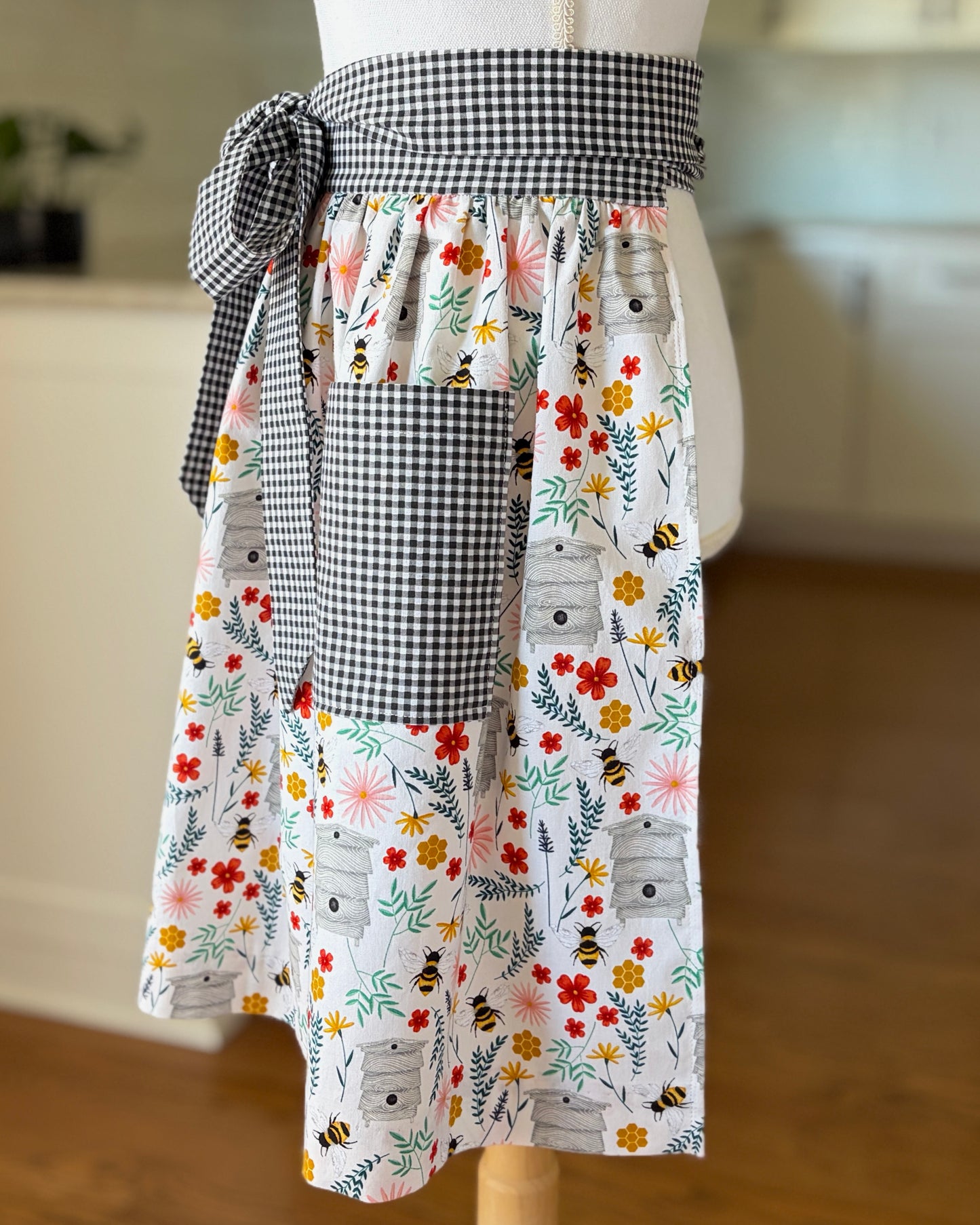 Honey Bee Meadow Waist Apron