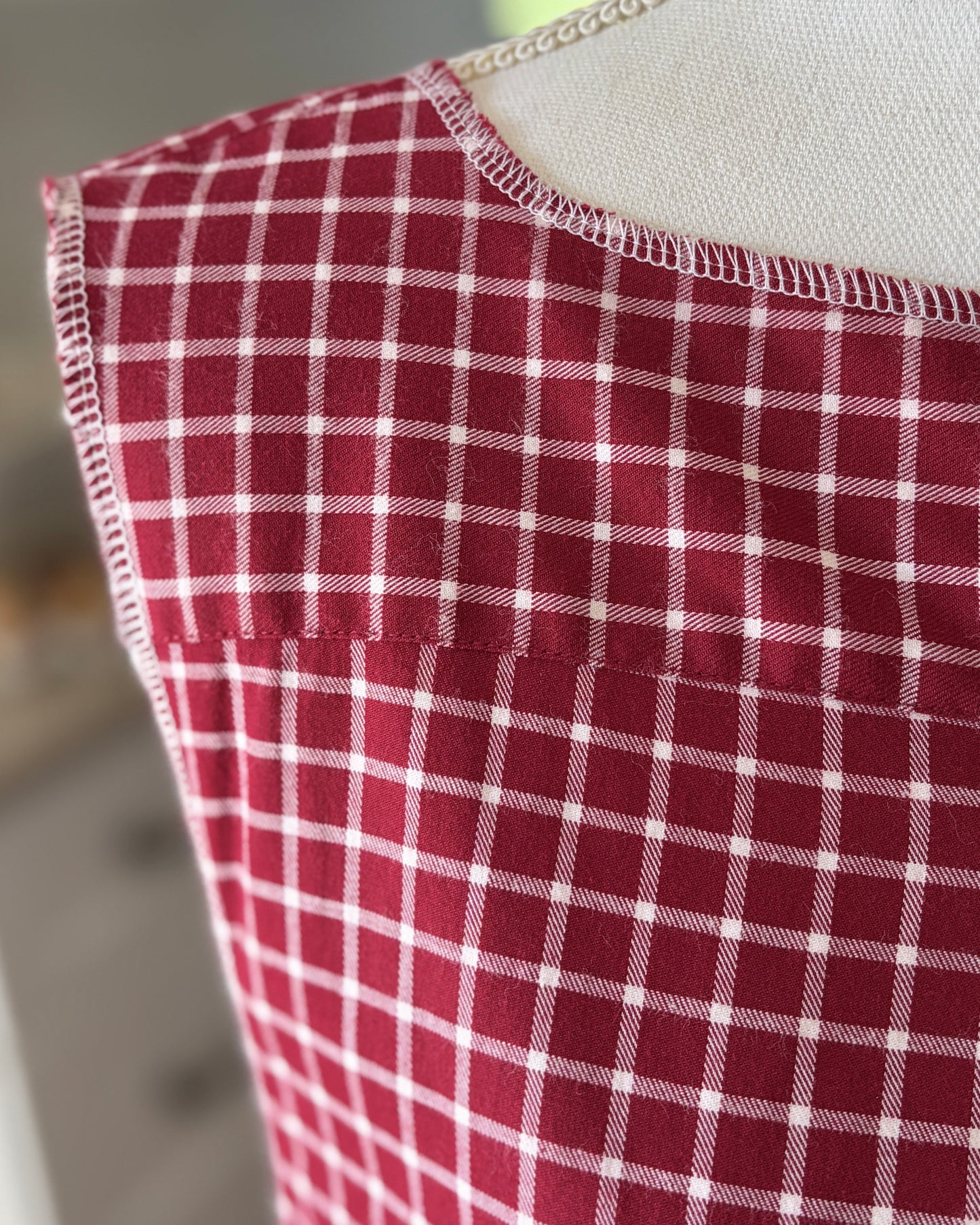 Cranberry Bouquet Cross-Back Apron